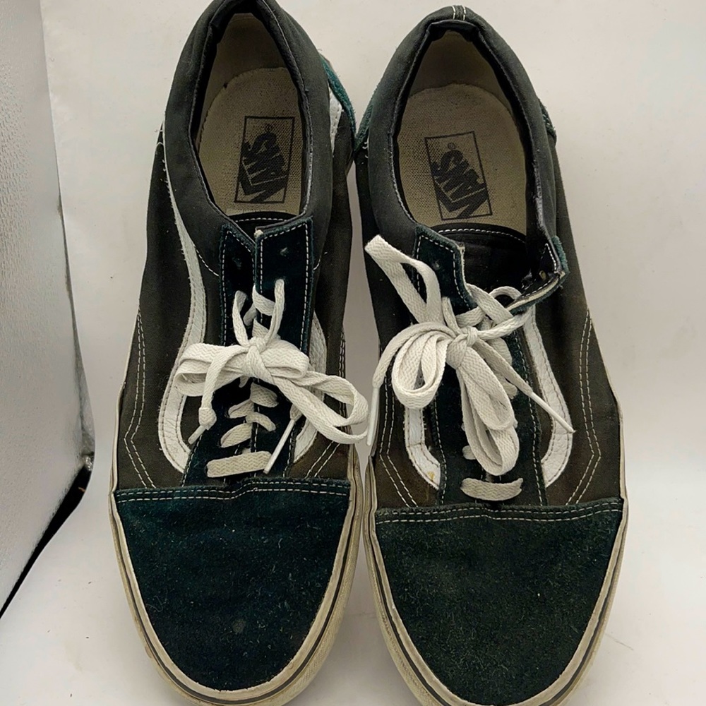 Vans, men’s size 13, black